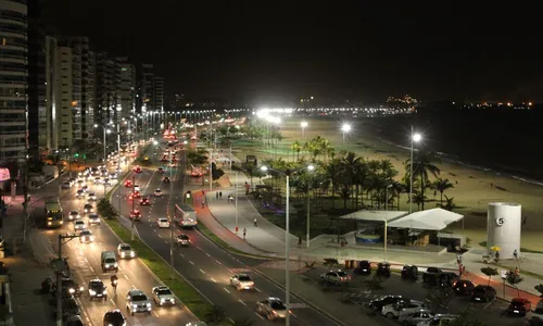 
          Imagem ilustrativa da imagem Moradores reclamam de pipas com cerol em Camburi
          