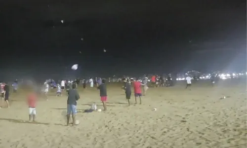 
          Imagem ilustrativa da imagem Moradores reclamam de pipas com cerol em Camburi
          