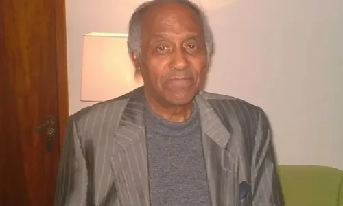 
          Imagem ilustrativa da imagem Morre Carlos Gonzaga, pioneiro do rock nacional e cantor de 'Diana', aos 99 anos
          