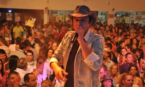 
          Imagem ilustrativa da imagem Morre Ivonir Machado, fundador do grupo Garotos de Ouro
          