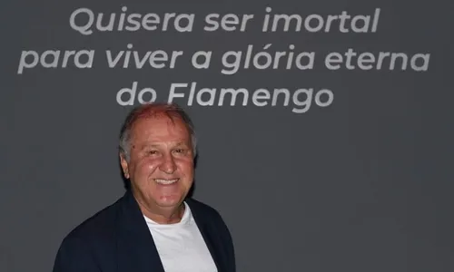 
          Imagem ilustrativa da imagem Museu do Flamengo tem primeiro contrato de Zico e história do Mundial em mangá
          