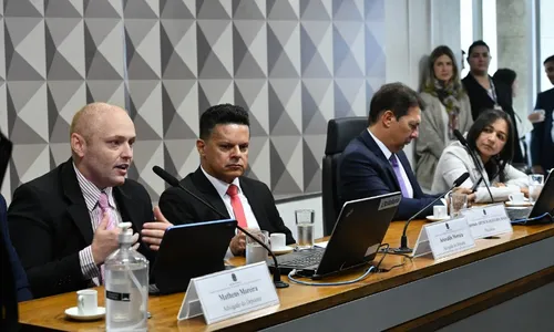 
          Imagem ilustrativa da imagem Na CPI, hacker liga Bolsonaro a grampo em Alexandre de Moraes
          