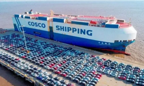 
          Imagem ilustrativa da imagem Navio chinês com mais de 2.700 carros elétricos chega a Vila Velha nesta terça
          