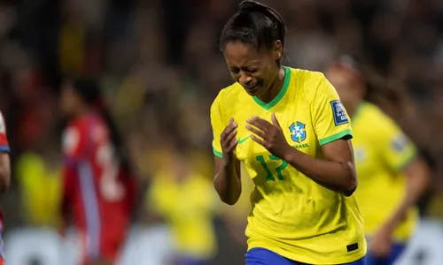 
          Imagem ilustrativa da imagem Nem nos meus melhores sonhos eu imaginei, festeja Ary Borges
          