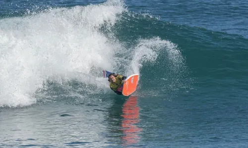 
          Imagem ilustrativa da imagem Neymara Carvalho mais perto do hexamundial
          