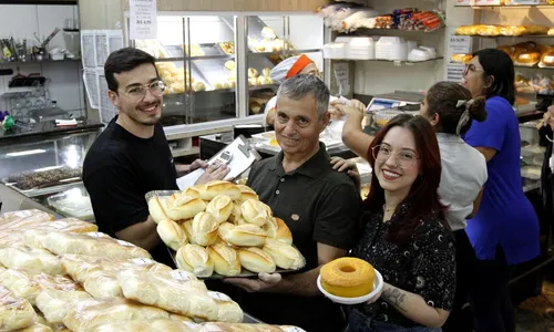 
          Imagem ilustrativa da imagem Nova geração no comando de padarias no ES
          