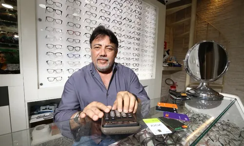 
          Imagem ilustrativa da imagem Nova lei vai limitar dívida e reduzir juros do cartão
          