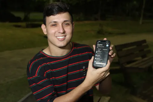 
          Imagem ilustrativa da imagem Nova rede social conquista capixabas
          