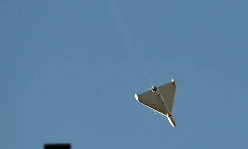 
          Imagem ilustrativa da imagem Novo ataque com drones fere dois e fecha aeroportos em Moscou
          