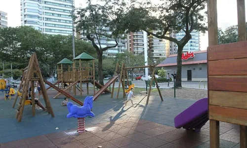 
          Imagem ilustrativa da imagem Novos brinquedos em parques e áreas de lazer de Vitória
          