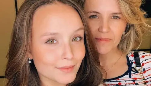 
          Imagem ilustrativa da imagem 'Nunca quisemos ficar com nada dela', diz mãe de Larissa Manoela
          