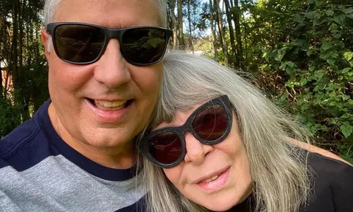 
          Imagem ilustrativa da imagem ‘O vazio permanece’, diz Roberto de Carvalho após 2 meses da morte de Rita Lee
          