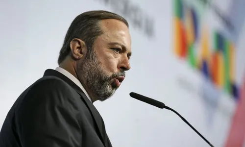 
          Imagem ilustrativa da imagem ONS se comprometeu a entregar relatório nas próximas 48h, diz ministro
          