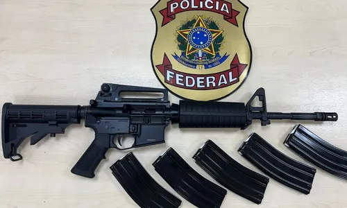
          Imagem ilustrativa da imagem PF apreende fuzil entregue por transportadora na casa de traficante do ES
          