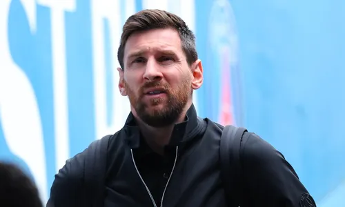 
          Imagem ilustrativa da imagem PSG corrige técnico e diz que jogo com Clermont não será despedida de Messi
          