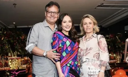 
          Imagem ilustrativa da imagem Pai de Larissa Manoela desabafa em mensagem sobre "piores dias"
          