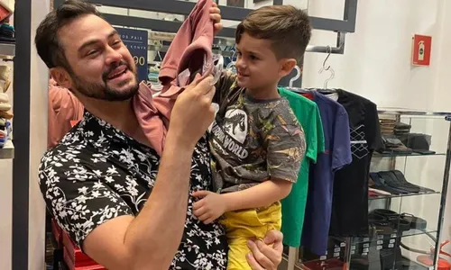 
          Imagem ilustrativa da imagem Pais querem eletrônicos, mas vão ganhar roupas
          