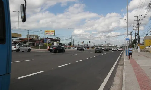 
          Imagem ilustrativa da imagem Passageiro é esfaqueado dentro de ônibus do Transcol na BR-101 na Serra
          