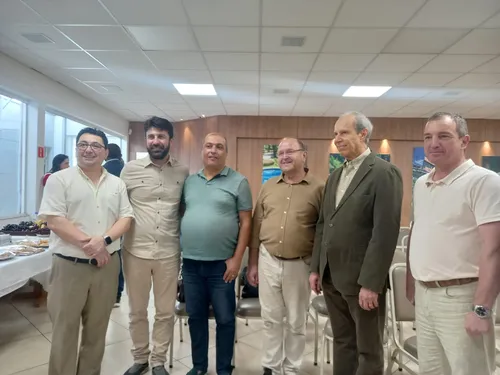 
          Imagem ilustrativa da imagem Pastores da Rússia e da Ucrânia se unem pela paz
          