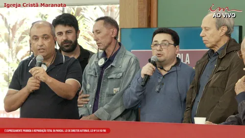 
          Imagem ilustrativa da imagem Pastores da Rússia e da Ucrânia se unem pela paz
          