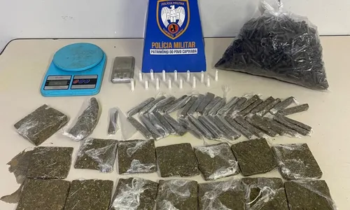 
          Imagem ilustrativa da imagem Perseguição, fuga e apreensão de drogas durante ação em morro de Vitória
          