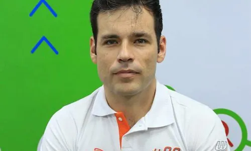 
          Imagem ilustrativa da imagem Piloto capixaba vive adrenalina nas pistas do Brasil
          