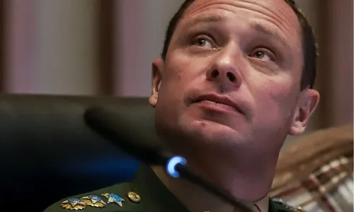 
          Imagem ilustrativa da imagem Polícia Federal aceita acordo de delação premiada de Mauro Cid
          