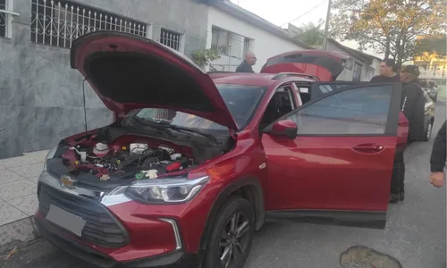 
          Imagem ilustrativa da imagem Polícia capixaba recupera carro roubado no Rio de Janeiro
          