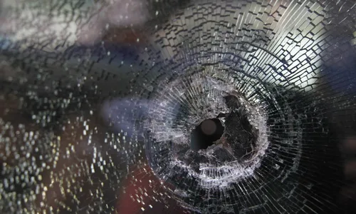 
          Imagem ilustrativa da imagem Polícia conclui que tiro que matou paciente em clínica foi disparado por pistola
          