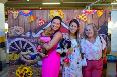 
          Imagem ilustrativa da imagem Prefeitura do ES faz "arraiá" para pets e leva até show da Patrulha Canina
          