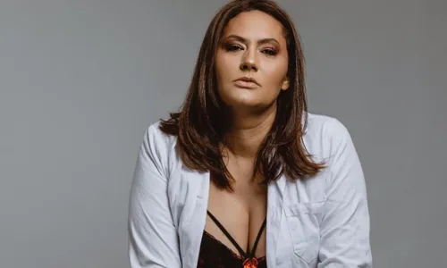 
          Imagem ilustrativa da imagem Professora denunciada por conteúdo adulto exclui fotos após recomendação do Ifes
          