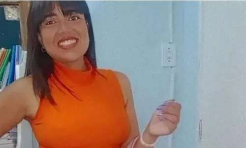 
          Imagem ilustrativa da imagem Professora é morta e tem corpo carbonizado; mãe e filha são suspeitas do crime
          