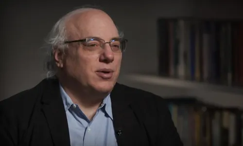 
          Imagem ilustrativa da imagem Professores têm IR maior que milionários
          