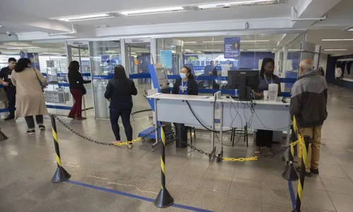 
          Imagem ilustrativa da imagem Programa Desenrola renegocia R$ 2,5 bilhões em duas semanas
          