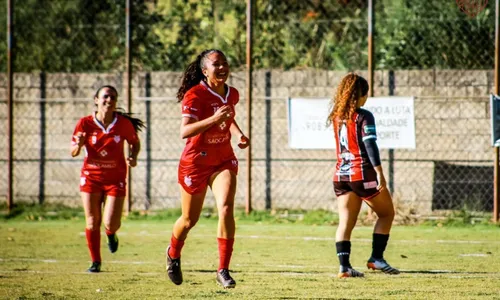 
          Imagem ilustrativa da imagem Prosperidade e Vila Nova entram em campo pela final do Capixabão neste sábado
          