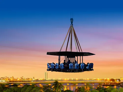 
          Imagem ilustrativa da imagem Que tal uma refeição a mais de 20 metros de altura?
          