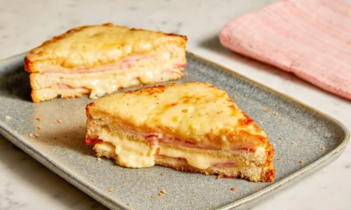 
          Imagem ilustrativa da imagem Quinze receitas de chefs para surpreender amigos e família
          