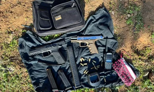 
          Imagem ilustrativa da imagem Rapel em ribanceira: bombeiros recuperam mochila com armamentos em Vitória
          