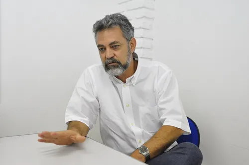 
          Imagem ilustrativa da imagem Raquel Lyra troca comando da Secretaria de Mobilidade e Infraestrutura
          