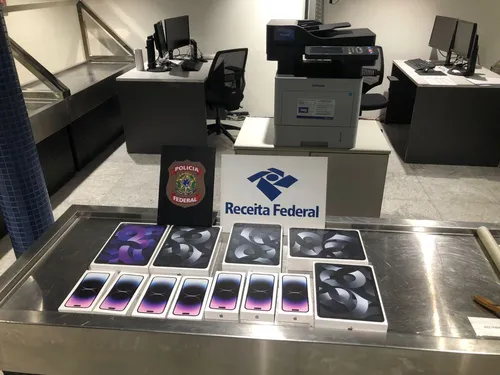 
          Imagem ilustrativa da imagem Receita Federal e PF apreendem celulares e tablets no Aeroporto do Recife
          