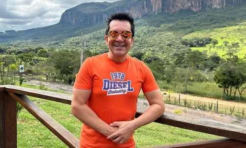 
          Imagem ilustrativa da imagem Regis Danese teve perfuração no intestino, quebrou três costelas e o braço
          