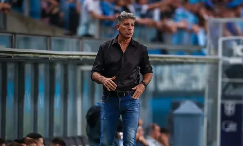 
          Imagem ilustrativa da imagem Renato Gaúcho pede fim de especulações sobre Suárez
          