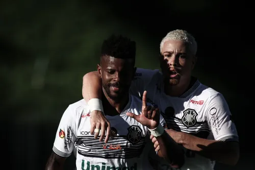 
          Imagem ilustrativa da imagem Rio Branco leva vantagem para jogo decisivo da semifinal da Copa ES
          