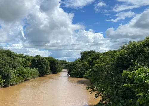 
          Imagem ilustrativa da imagem Rios Capibaribe e Tracunhaém atingem cota de alerta
          