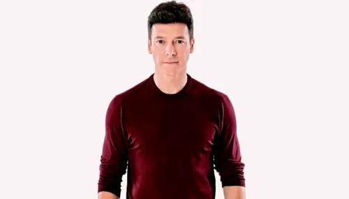 
          Imagem ilustrativa da imagem Rodrigo Faro mergulha em seu novo lago artificial e Neymar reclama: "Injusto"
          