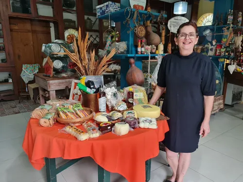 
          Imagem ilustrativa da imagem Rota cheia de delícias atrai turistas para João Neiva
          