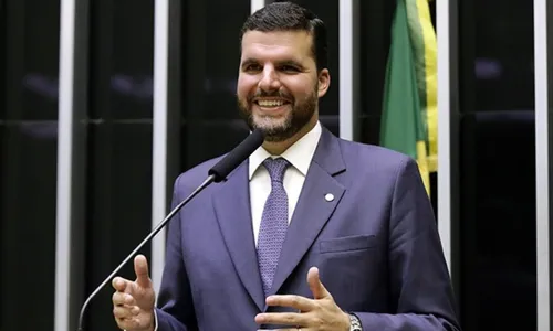 
          Imagem ilustrativa da imagem Salles rejeita ‘acordão’ para esfriar CPI do MST
          