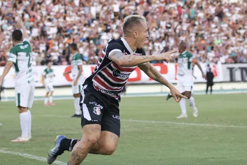 
          Imagem ilustrativa da imagem Santa Cruz mantém os 100% de aproveitamento no Arruda
          