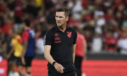 
          Imagem ilustrativa da imagem Santos define que Paulo Turra é o novo técnico
          