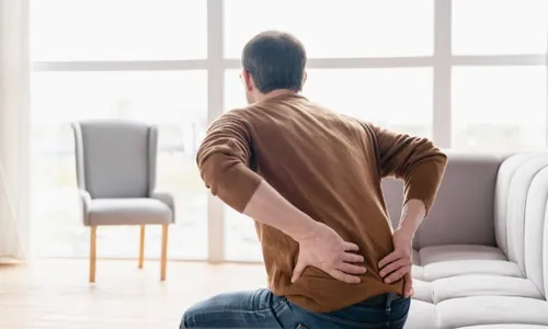 
          Imagem ilustrativa da imagem Sedentarismo e maus hábitos entre os vilões da dor
          